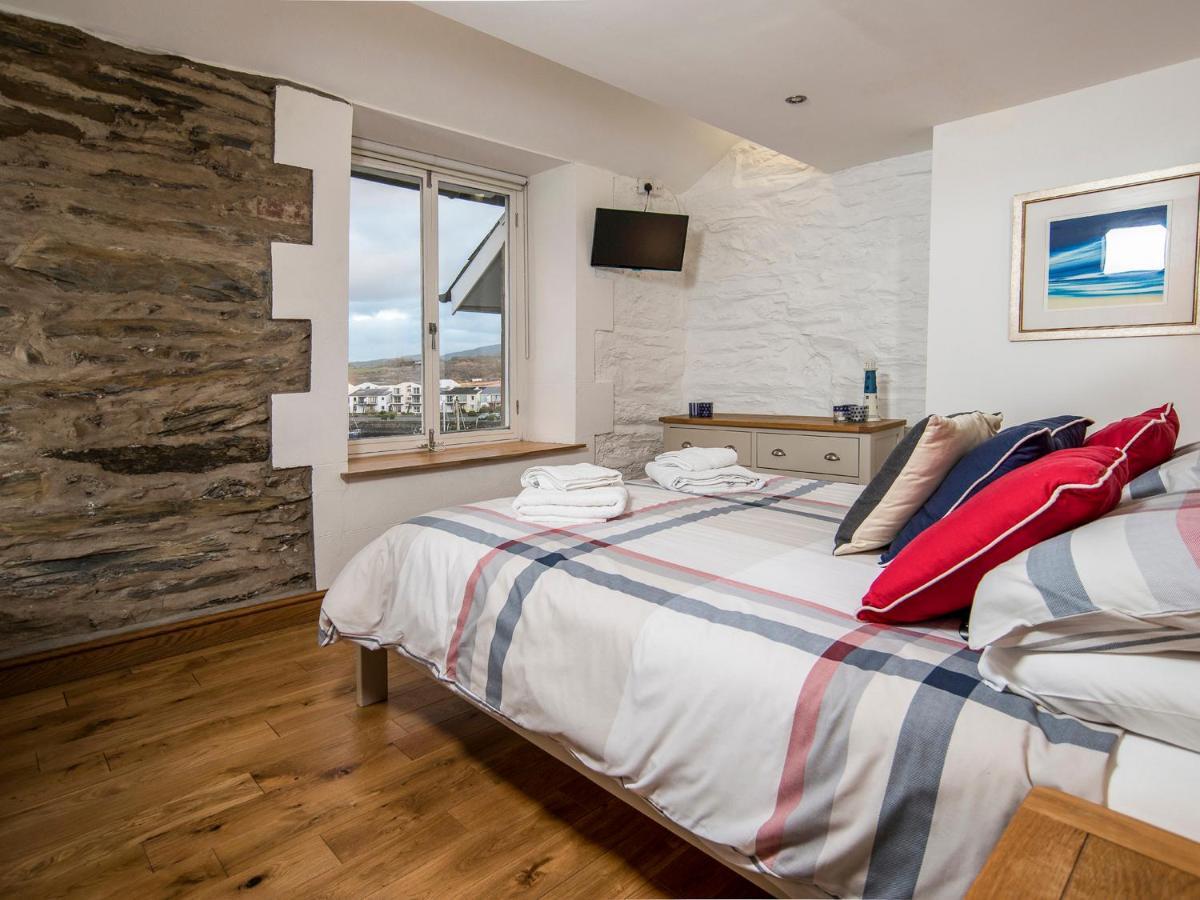 The Captain'S Penthouse Porthmadog Exterior photo